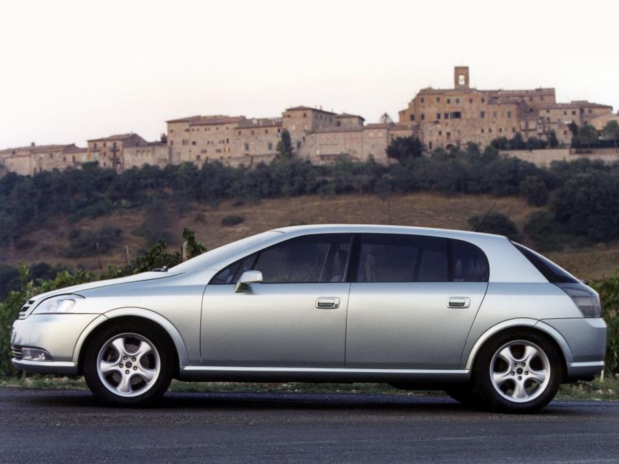  Opel Signum Concept 1997 года  (фото 11 из 11)